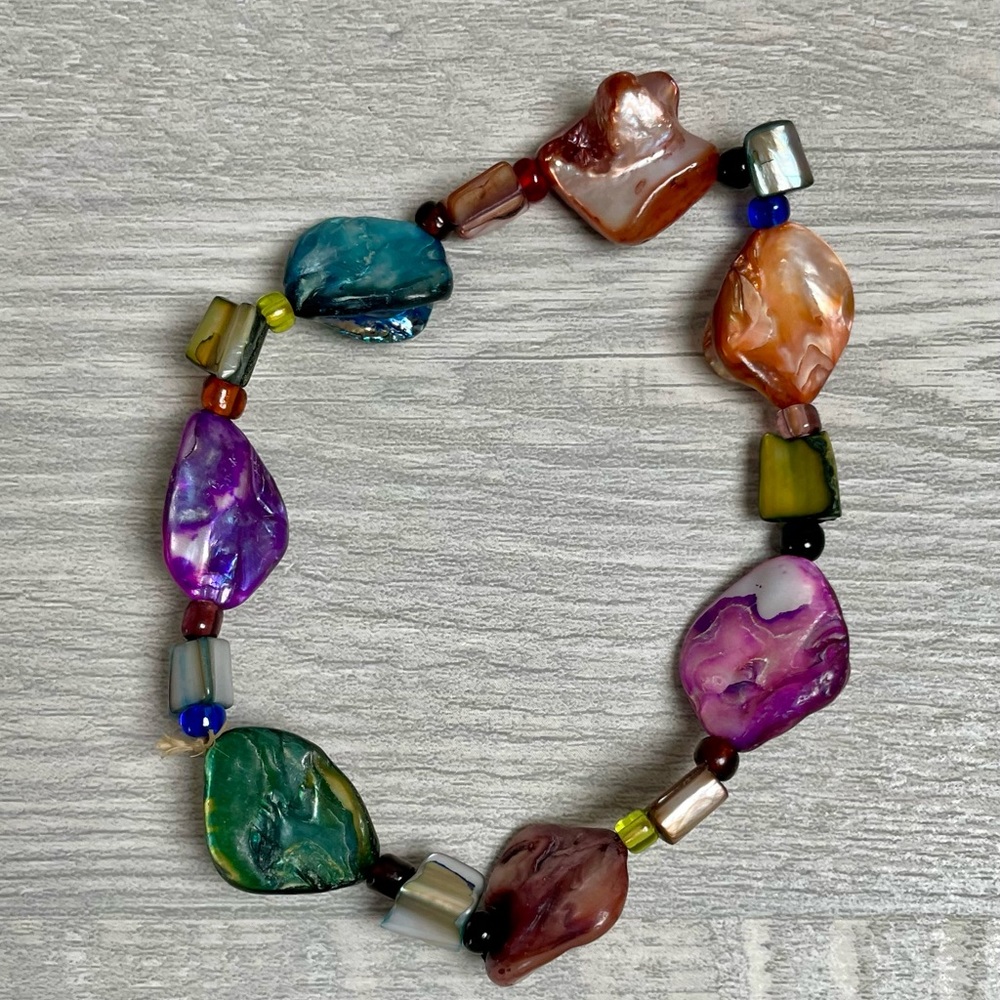 Multi colored beaded bracelet